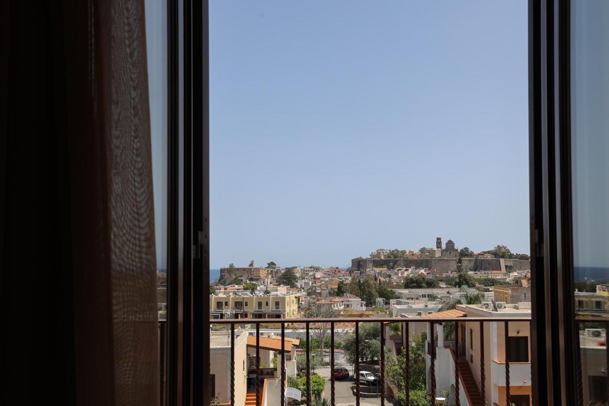 Hotel Villa Cute - Hvc Lipari  Eksteriør billede