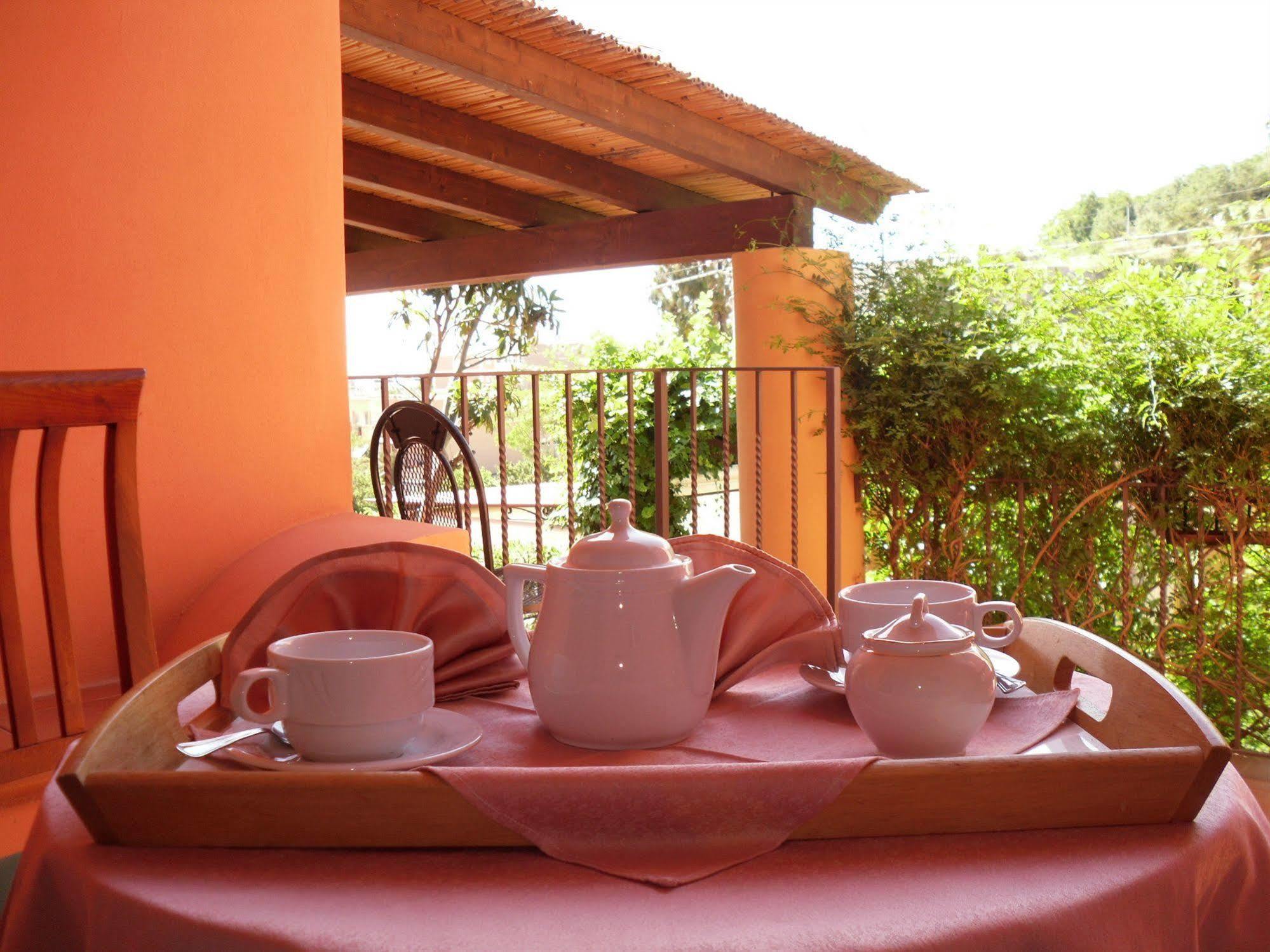 Hotel Villa Cute - Hvc Lipari  Eksteriør billede